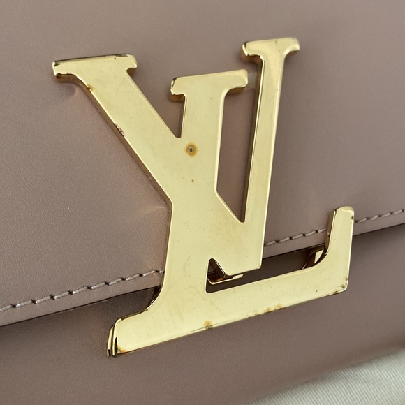 LOUIS VUITTON Louise Clutch - Picture 7 of 12